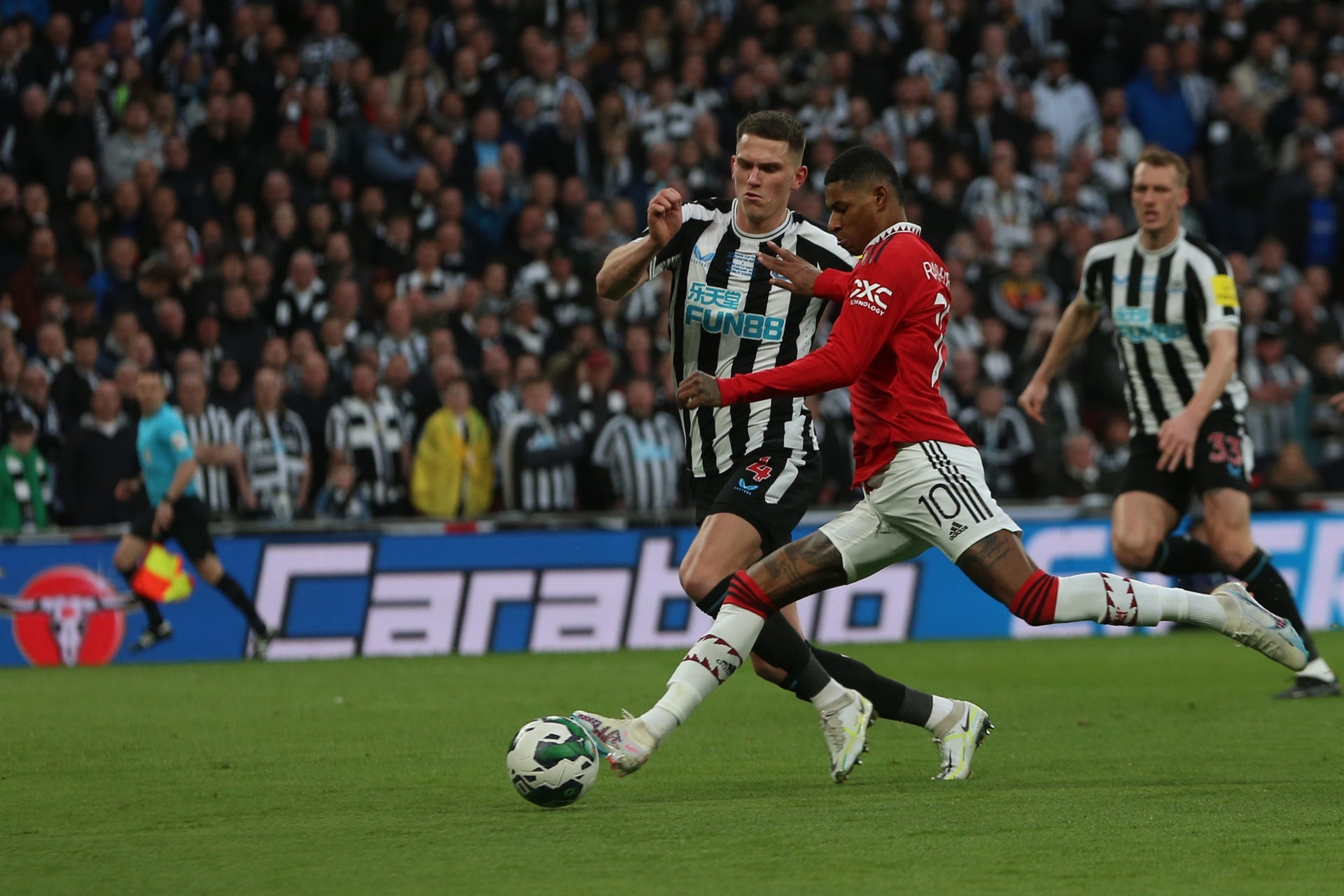 Paul Merson dự đoán tỷ số trận Newcastle - Man United - Bóng Đá