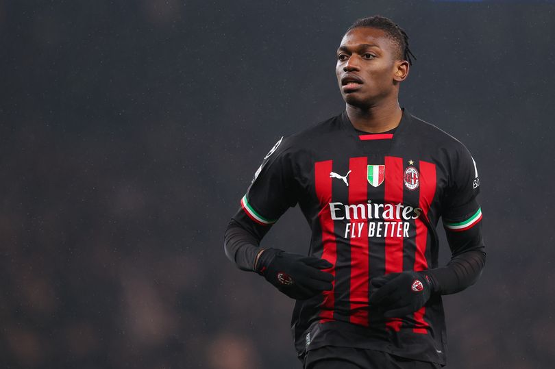 Arsenal sent new Rafael Leao transfer message as AC Milan ace makes fresh contract admission - Bóng Đá