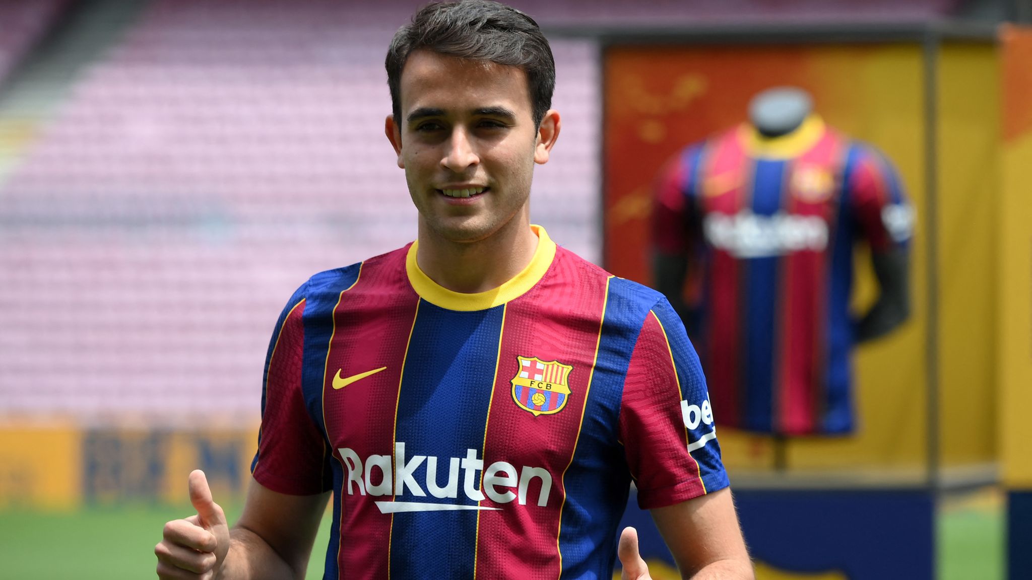 Arsenal are interested in acquiring the services of 22-year-old Barcelona defender Eric Garcia - Bóng Đá