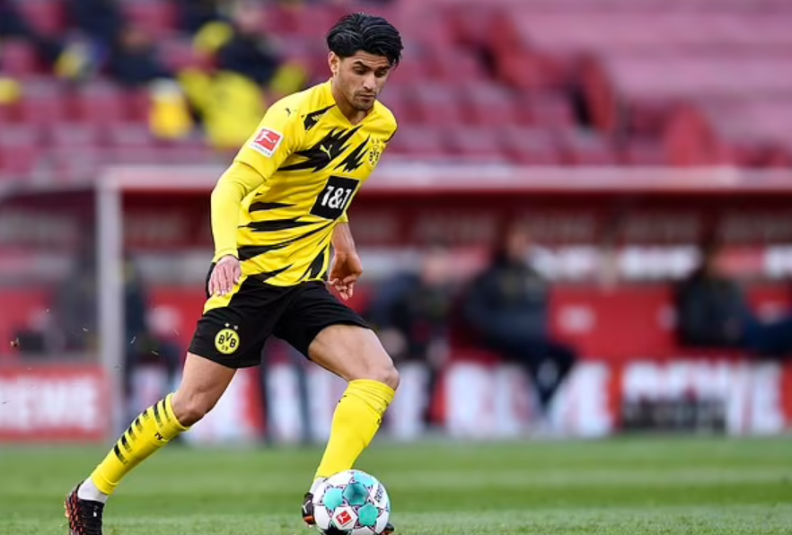 Brighton agree a four-year deal with free agent Mahmoud Dahoud - Bóng Đá