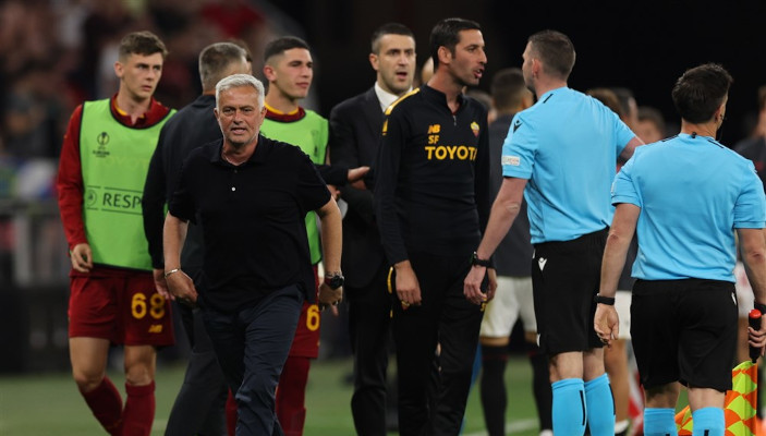5 điểm nhấn Sevilla 1-1 Roma: Lần đầu của Mourinho; Tội đồ - Bóng Đá