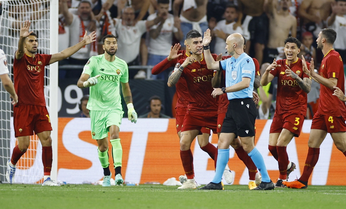 TRỰC TIẾP Sevilla 1-1 Roma (H2): Mancini phản lưới - Bóng Đá