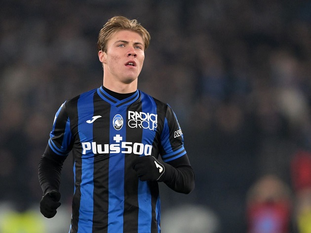 MANCHESTER UNITED LOOK SET TO MISS OUT ON £86M ATALANTA STRIKER RASMUS HOJLUND - PAPER ROUND - Bóng Đá