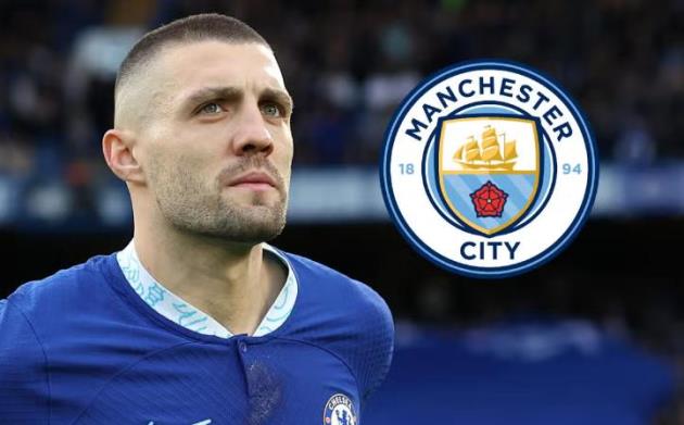 Kovacic sắp đến Man City.