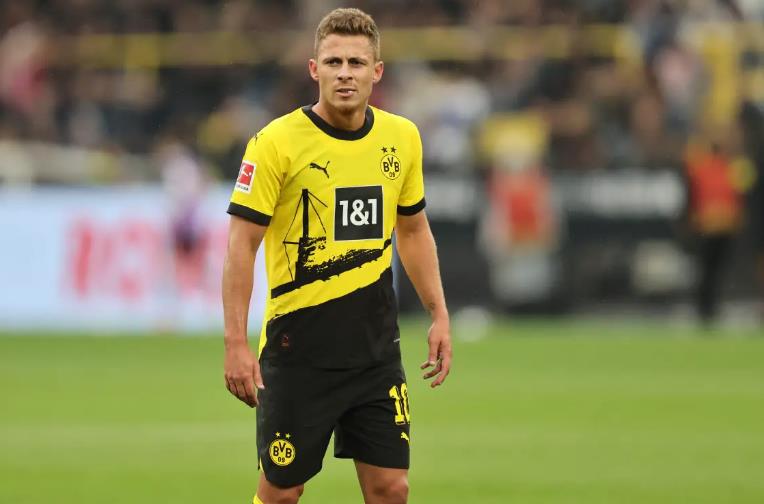 Official: Thorgan Hazard Joins RSC Anderlecht - Bóng Đá