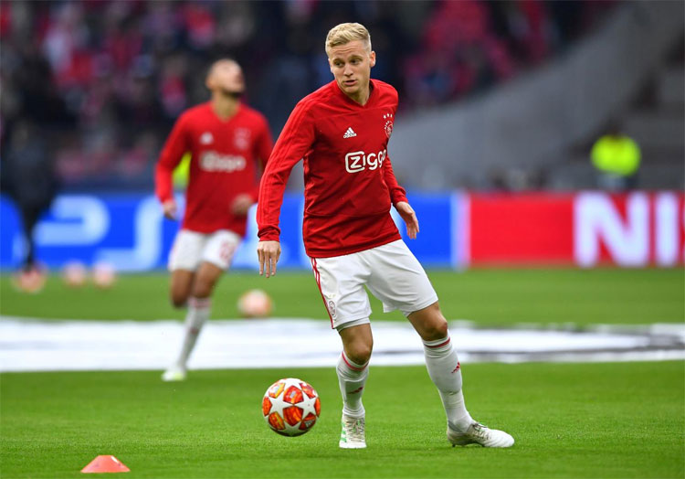 Man United race to offload Van de Beek to Turkey - sources - Bóng Đá