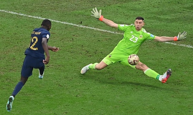 Martinez tỏa sáng ở World Cup.