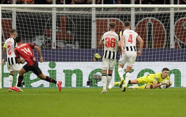 Eddie Howe hits back at claims Newcastle United were 'lucky' to steal point at San Siro - Bóng Đá