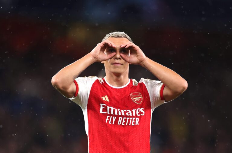 MIKEL ARTETA HEAPS PRAISE ON LEANDRO TROSSARD AFTER CHELSEA DRAW - Bóng Đá