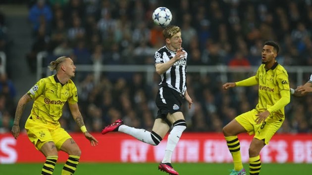 Newcastle thua đau Dortmund, bảng F căng như dây đàn - Bóng Đá
