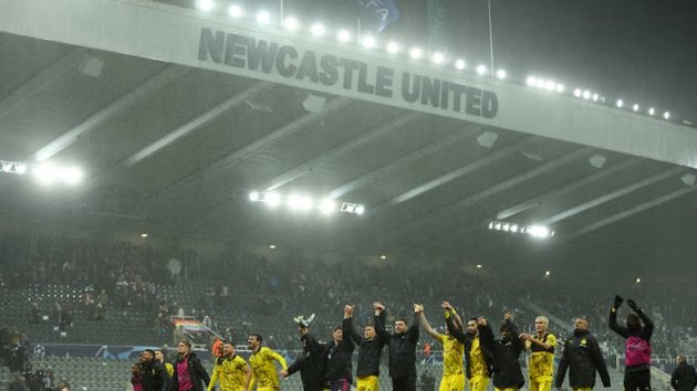Newcastle thua đau Dortmund, bảng F căng như dây đàn - Bóng Đá