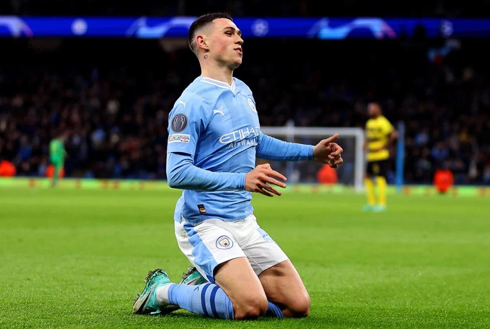 'I don't have any more words': Rio Ferdinand so impressed with Foden - Bóng Đá