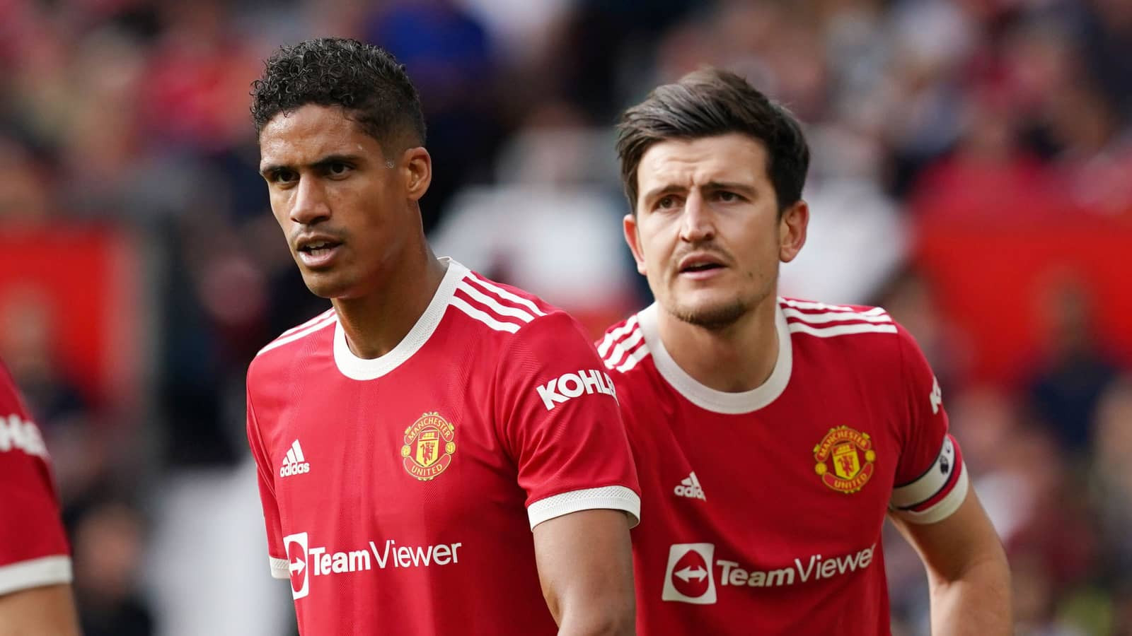 Varane không thể đá cặp tốt với Maguire.