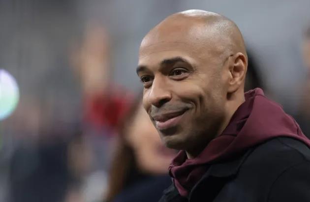 Thierry Henry names the Arsenal star who is ‘the best in the Premier League by a mile’ - Bóng Đá