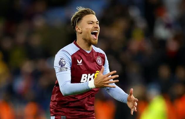 Chelsea 'considering January move for Aston Villa right-back Matty Cash' - Bóng Đá
