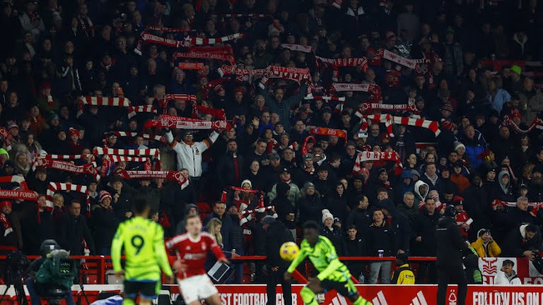 Jesus và Saka đưa Arsenal bám sát Liverpool - Bóng Đá