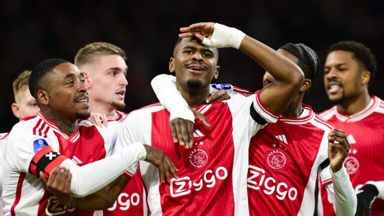 ARSENAL ARE FOLLOWING AJAX LEFT-BACK JORREL HATO CLOSELY AHEAD OF POTENTIAL FUTURE SWOOP - Bóng Đá