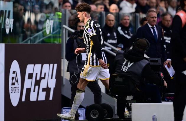 Why Vlahovic was sent off in Juventus draw with Genoa - Bóng Đá