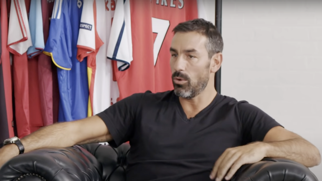 Robert Pires tells Mikel Arteta that Arsenal have a player at the club who is just like him - Bóng Đá