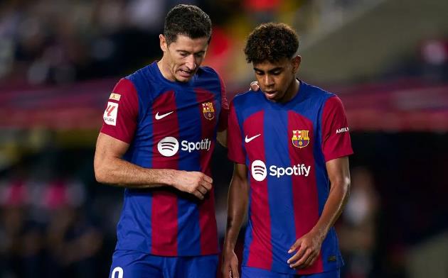 TV football pundit sacked after racist 'joke' aimed at Barcelona star Lamine Yamal - Bóng Đá
