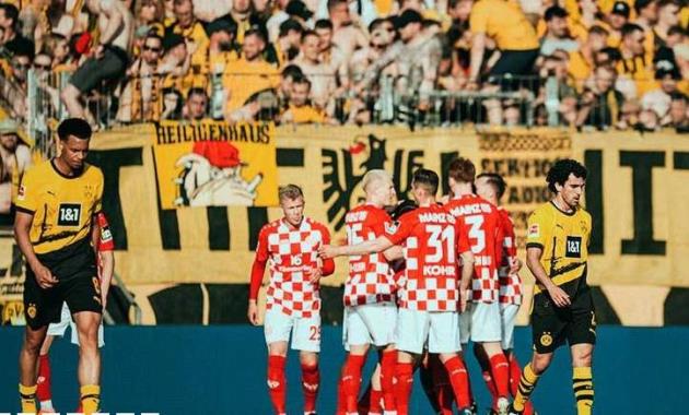 Thua thảm Mainz 05, Dortmund yên vị với vị trí thứ 5 chung cuộc