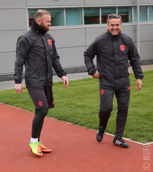 De Gea, Rooney xuất hiện trên sân tập trước giờ lên đường sang Bỉ - Bóng Đá