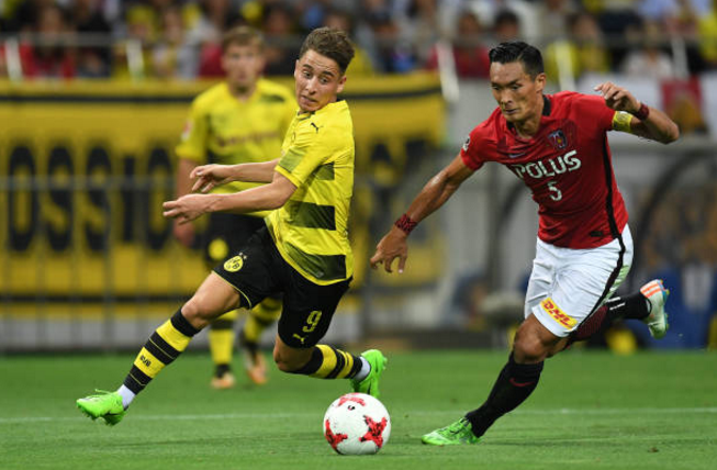 Urawa Red 2-3 Dortmund: Messi TNK lập cú đúp - Bóng Đá