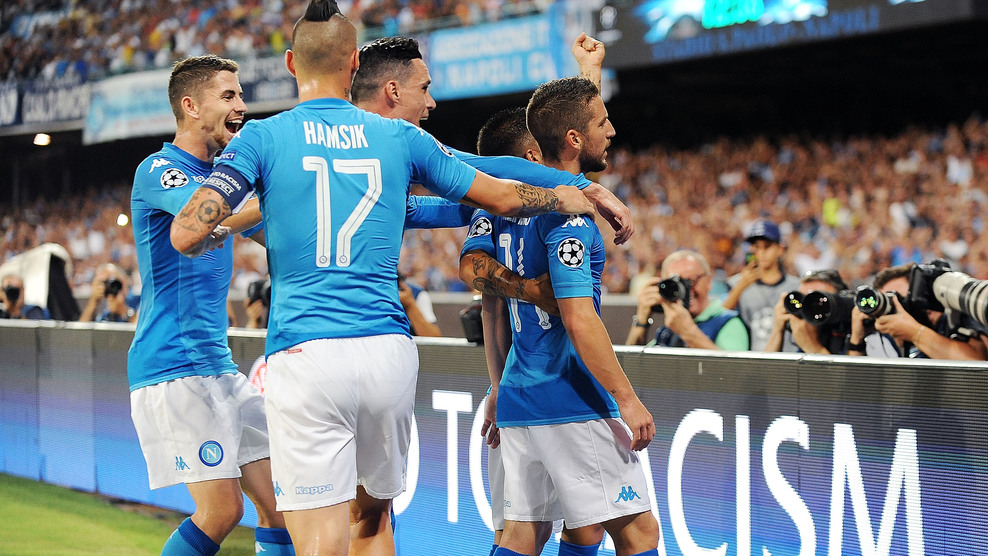 Napoli 2-0 Nice: Balotelli, Sneijder có cứu nổi? - Bóng Đá