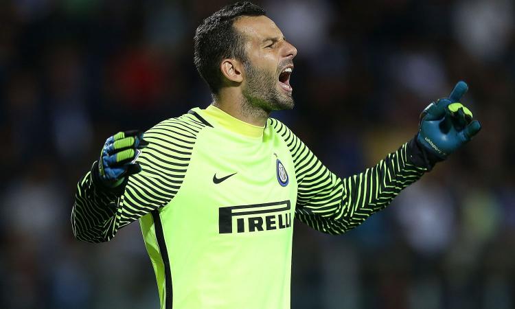 Đội hình kết hợp Roma & Inter: Màu đỏ-xanh quyến rũ - Bóng Đá