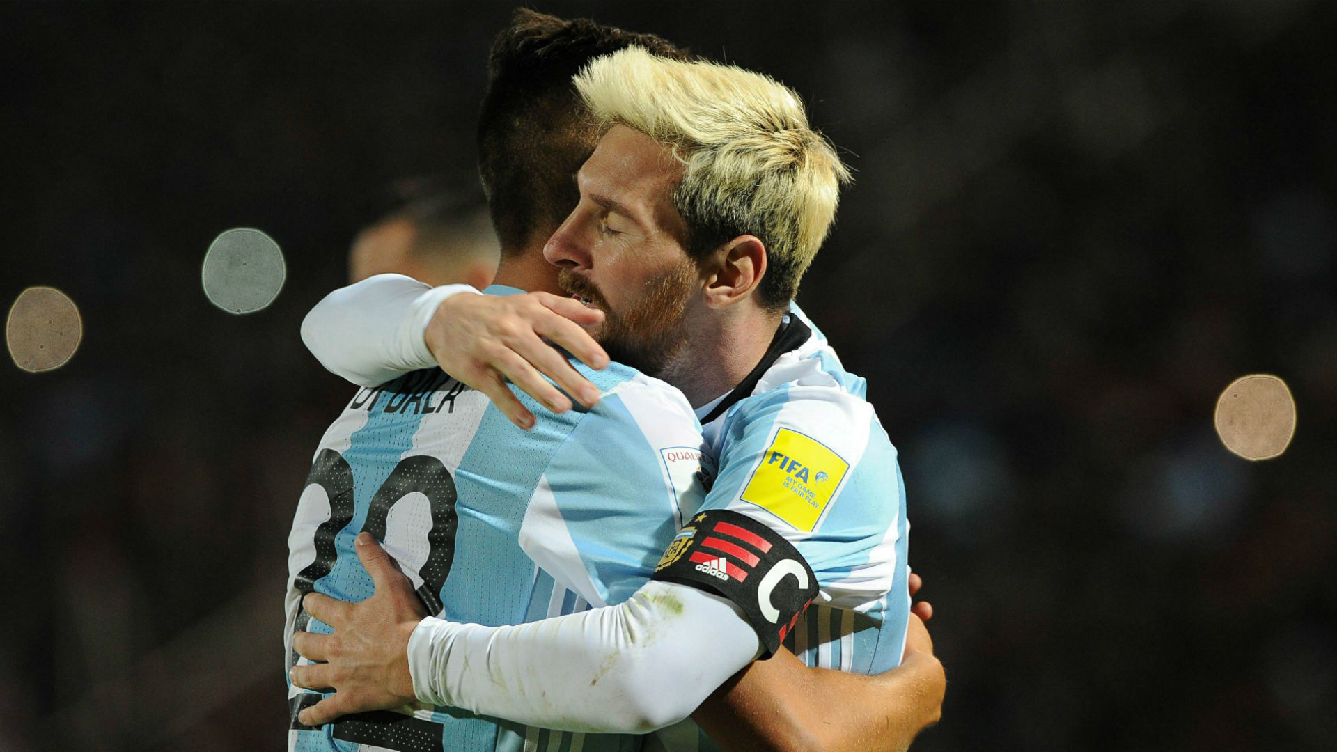 Vì Messi, Dybala có thể sẽ dự bị - Bóng Đá