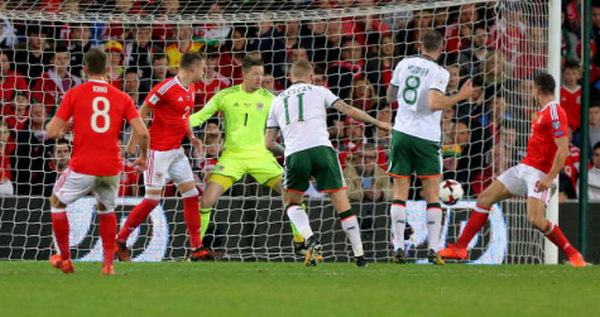 Thất bại trên sân nhà, xứ Wales cay đắng làm khán giả tại World Cup - Bóng Đá