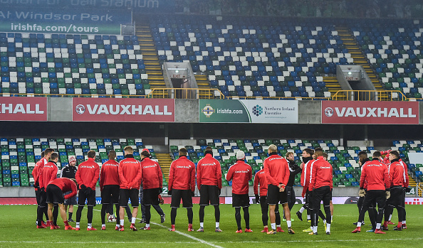 HLV Thụy Sỹ lo âu ra mặt trước giờ quyết đấu Bắc Ireland - Bóng Đá