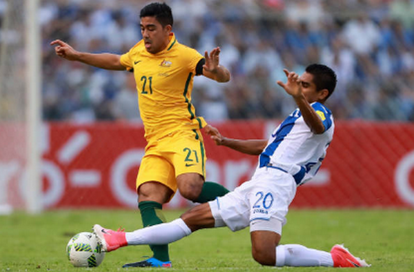 Thận trọng, Honduras và Australia thích ăn thẻ hơn ghi bàn - Bóng Đá