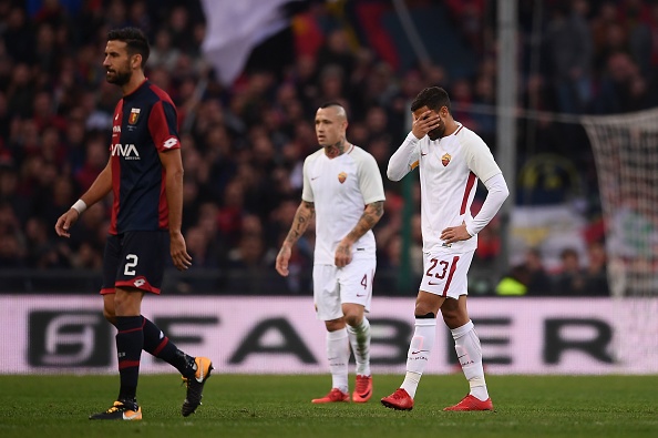 Thẳng tay tát đối thủ, De Rossi mang họa cho Roma - Bóng Đá