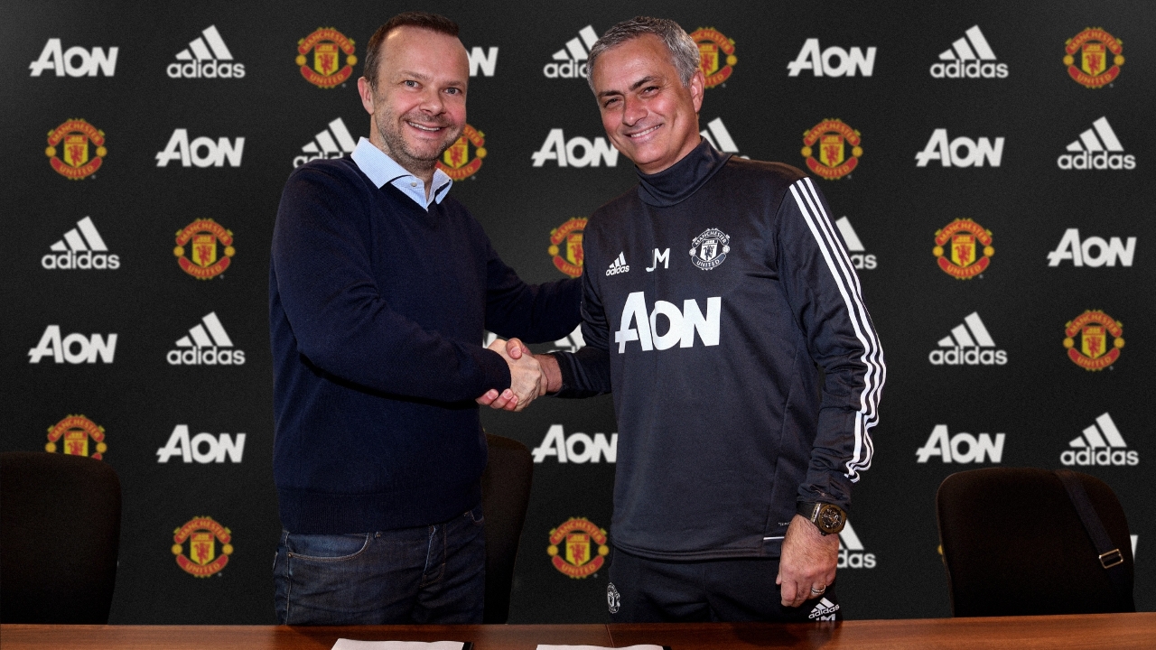 CHÍNH THỨC: Jose Mourinho gia hạn hợp đồng với Man United - Bóng Đá