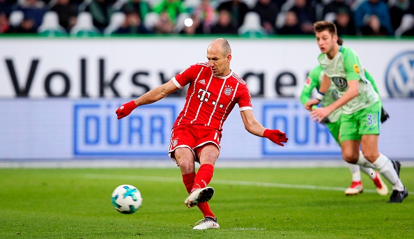 Robben 'miss pen', Bayern suýt mất điểm trước Wolfsburg - Bóng Đá