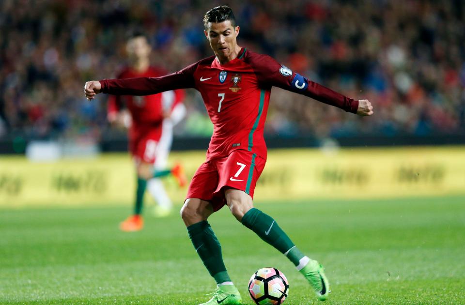 Ronaldo đang nắm giữ những kỷ lục nào ở cấp độ ĐỘI TUYỂN? - Bóng Đá