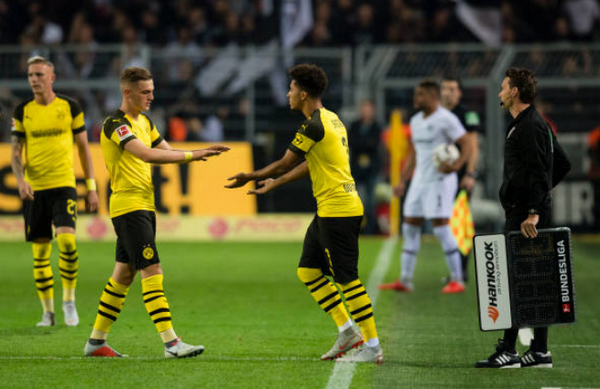 Chỉ 20 phút mỗi trận, sao trẻ Dortmund đang đứng trên đỉnh châu Âu  - Bóng Đá