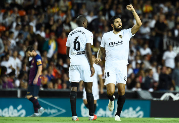 Không thắng trận thứ 4 liên tiếp, Barca chính thức đánh mất ngôi đầu La Liga - Bóng Đá