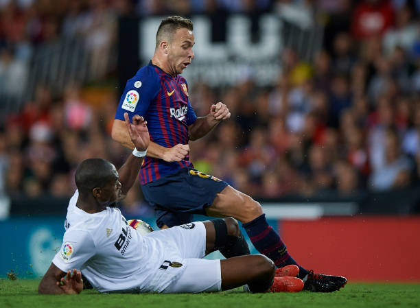 5 điểm nhấn Valencia 1-1 Barcelona: Barca tệ hơn cả Man Utd - Bóng Đá