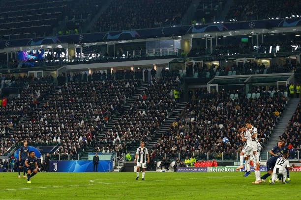 TRỰC TIẾP Juventus 0-0 Man United: Liên tục bắn phá (Hết H1) - Bóng Đá