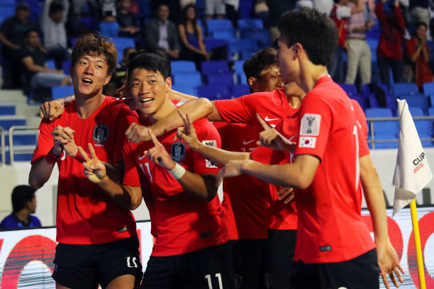 Vắng Son Heung-Min, Hàn Quốc suýt mất điểm trước Philippines - Bóng Đá