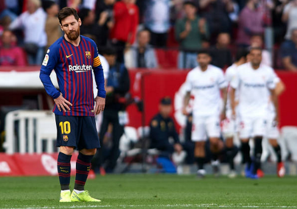 Hóa 'thánh' sau sai lầm, Messi đưa Barca ngược dòng tại Sanchez Pizjuan - Bóng Đá