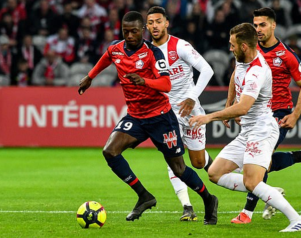 Nicolas Pepe passnotes: Who is the 23-year-old winger set to cause a frenzy this summer with Manchester United and Arsenal keen on £69m star? - Bóng Đá