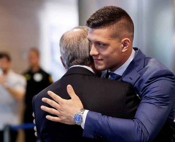 Ảnh Luka Jovic ra mắt Real - Bóng Đá