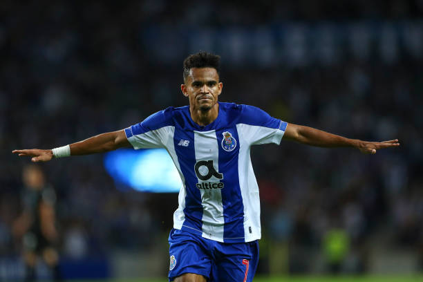 Sát thủ 19 tuổi vụt sáng, Porto cay đắng bị loại khỏi Champions League - Bóng Đá