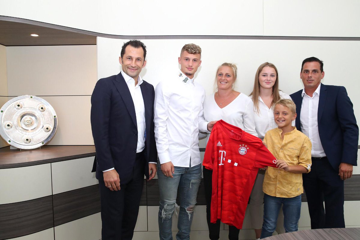 CHÍNH THỨC! Bayern chiêu mộ Michael Cuisance - Bóng Đá