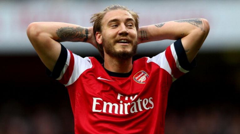 CHÍNH THỨC: 'Lord' Bendtner có đội bóng mới, lấy luốn số áo huyền thoại - Bóng Đá