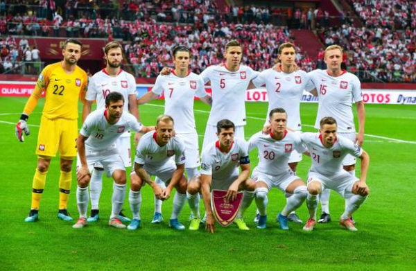Lewandowski tiếp tục 'tệ hại', Ba Lan đã cảm thấy 'lạnh gáy' - Bóng Đá