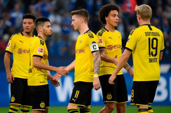 Quá nhiều may mắn, Dortmund 'hú vía' rời derby vùng Ruhr - Bóng Đá